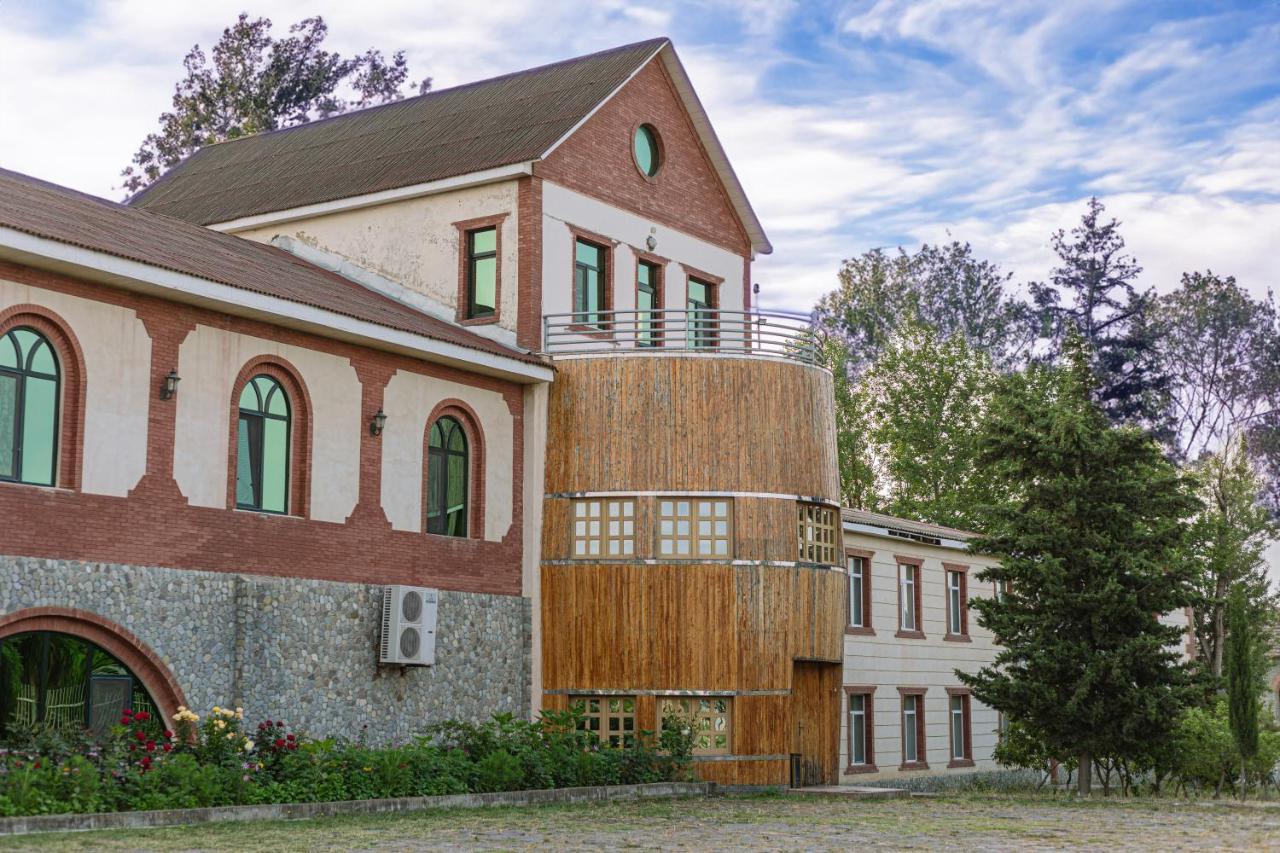 Chabiant Guesthouse Chateau Monolit Ikinci Yeniyol Экстерьер фото