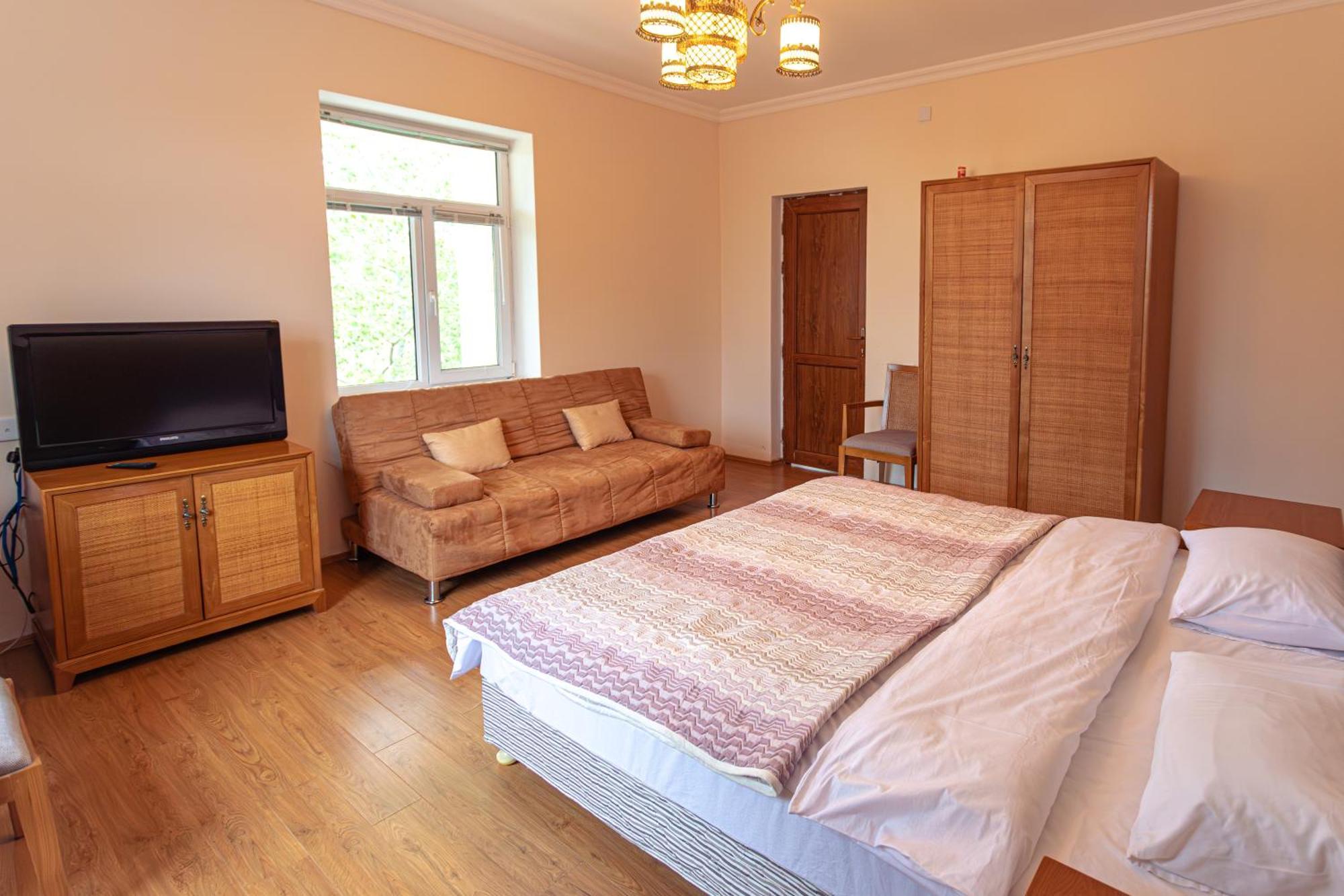Chabiant Guesthouse Chateau Monolit Ikinci Yeniyol Экстерьер фото