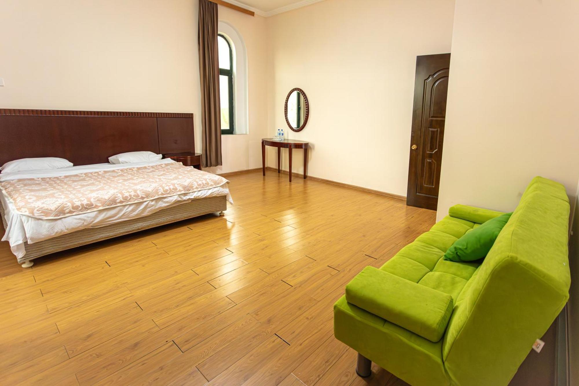 Chabiant Guesthouse Chateau Monolit Ikinci Yeniyol Экстерьер фото