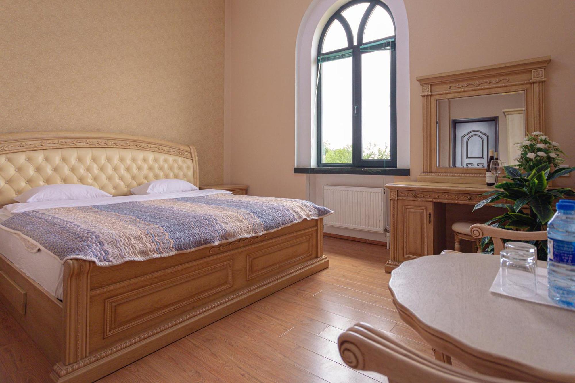 Chabiant Guesthouse Chateau Monolit Ikinci Yeniyol Экстерьер фото